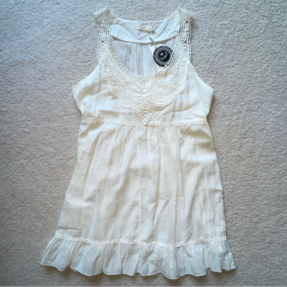NWT Anthropologie Hazel Tunic with Crochet / Embroidered Neckline